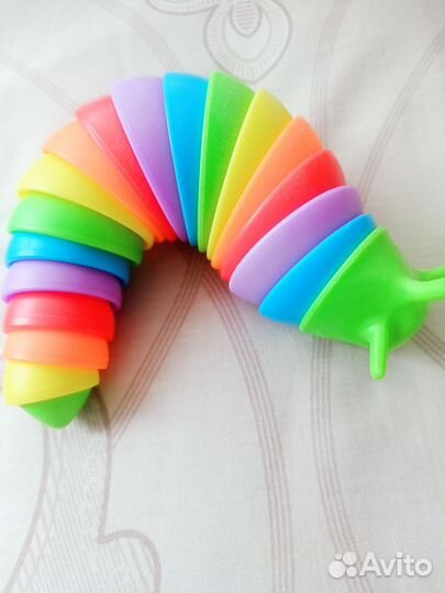 Игрушка гусеница