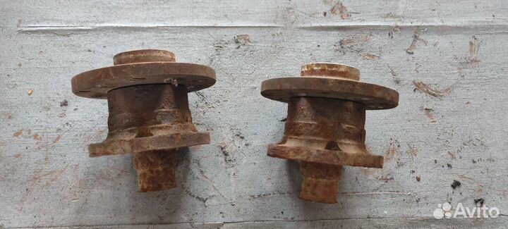 Ступица задняя правая левая Volkswagen Passat B5