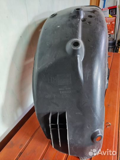 Подкрылок задний правый Hyundai Santa Fe 2