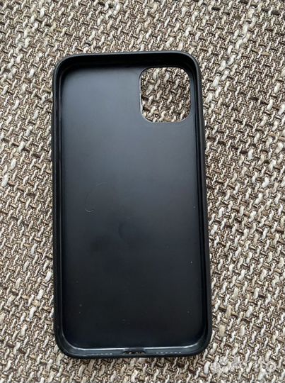 Чехол на iPhone 11