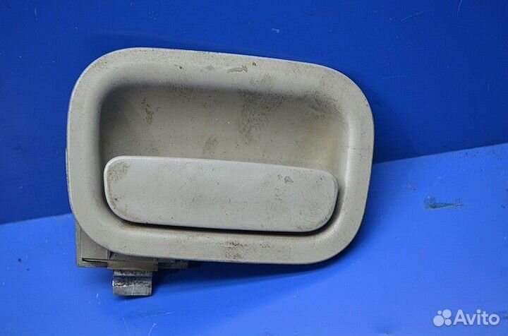 Замок бардачка салонного правого volvo FH (01.05)