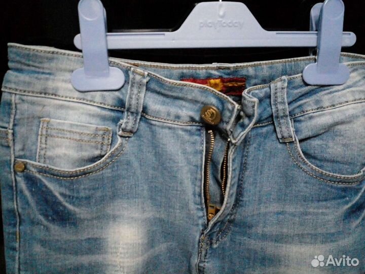 Джинсы женские