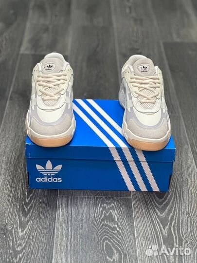 Кроссовки adidas