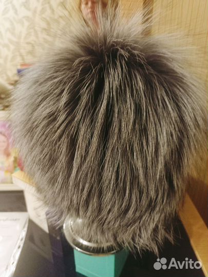 Женские меховые шапки