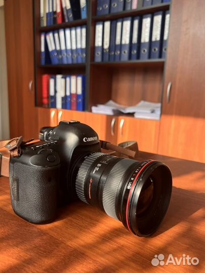 Объектив canon EF 16-35 mm