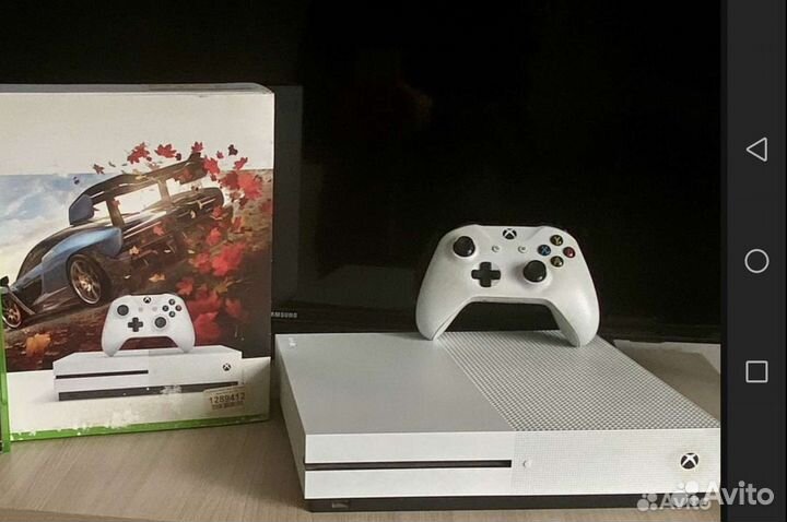 Xbox One S 1тб +400 игр