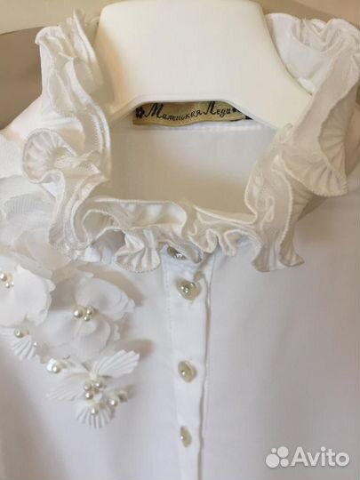 Продам блузку нарядную 