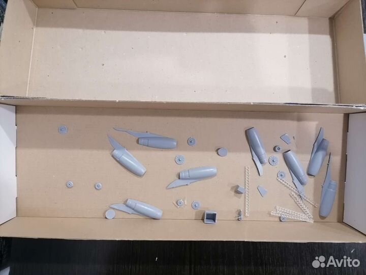 Модель танк и самолёт