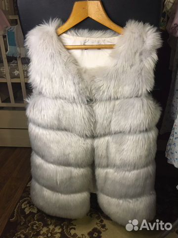 Меховая жилетка из песца