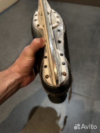 Коньки хоккейные