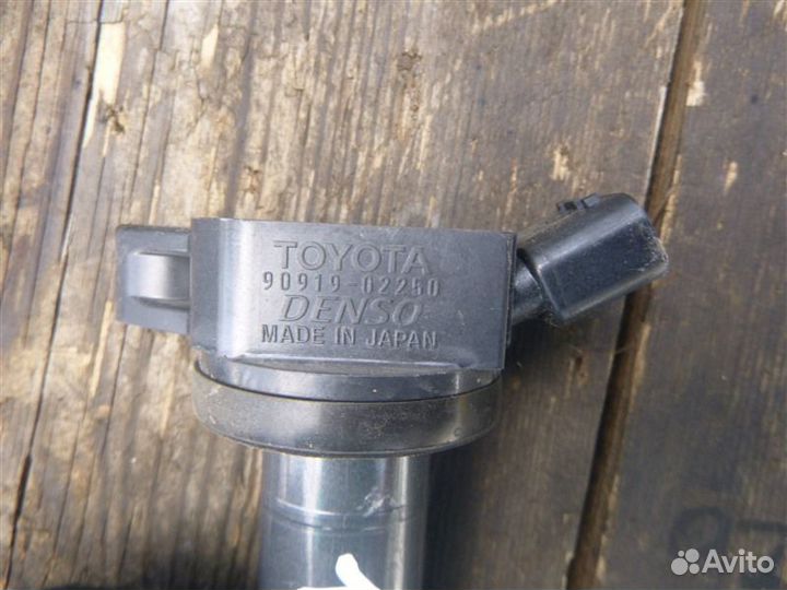 Катушка зажигания Lexus Ls600Hl UVF46 2urfse 2008