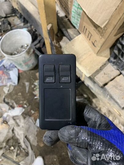 Кнопка стеклоподъемника Фольксваген Пассат b5