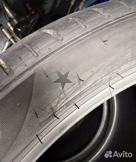 Pirelli P Zero 275/35 R23 108Y