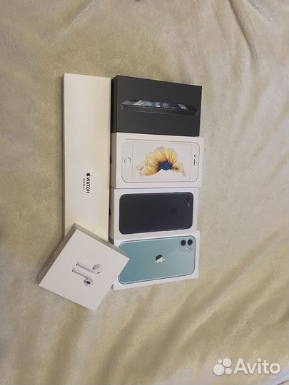 Коробки от iPhone