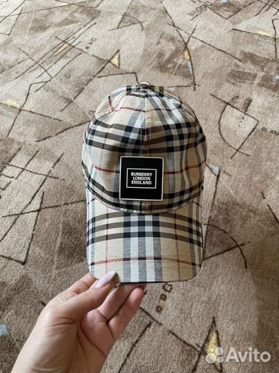 Бейсболки женские