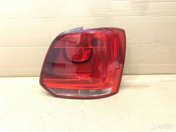 Стоп-сигнал правый Volkswagen Polo (Mk5) Hatchback