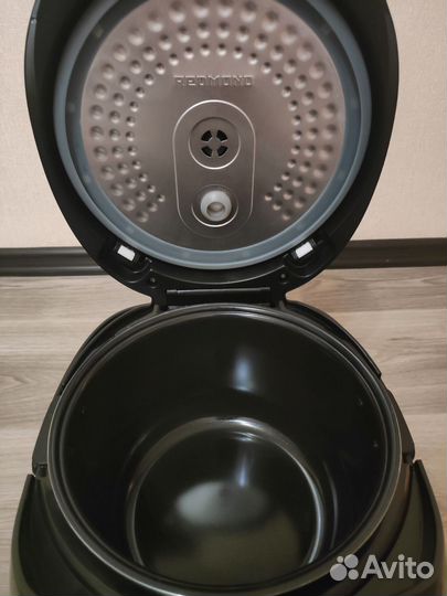 Мультиварка Redmond RMC-M92S