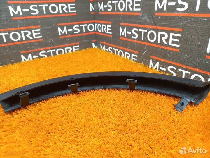 Накладка петли багажника Audi A5 8T cdnc 2010