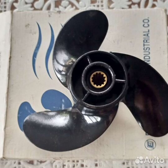 Винт для лодочного мотора, тохатцу 5-6 сил
