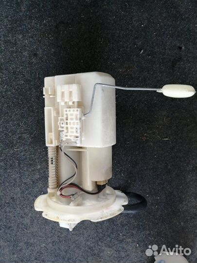 Топливный насос Nissan Serena C25 MR20