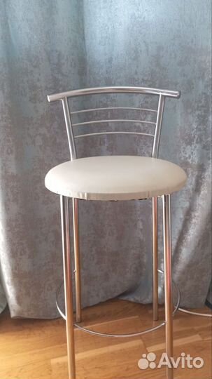 Барный стул