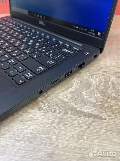 Мощный ноутбук Dell 7390 i5-8th/FullHD