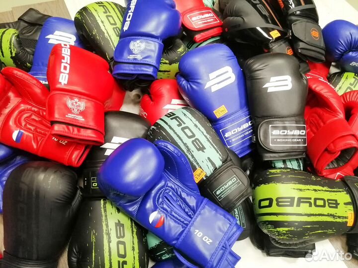 Боксерские перчатки