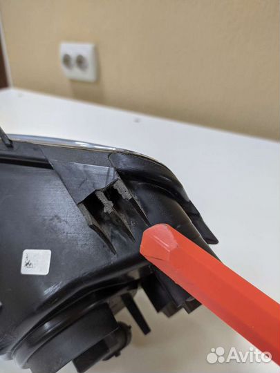 Противотуманная фара правая Volkswagen Transporter