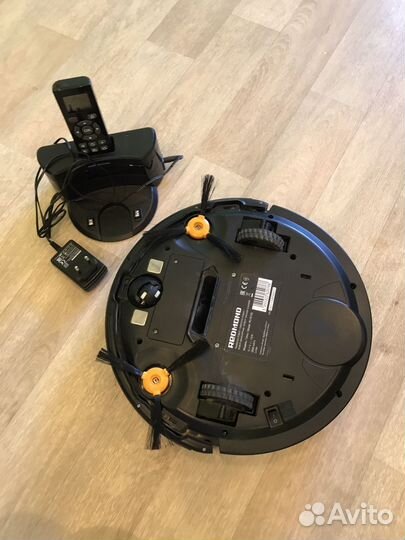 Робот пылесос