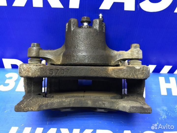 Суппорт передний правый Mitsubishi Asx 1.6 4A92