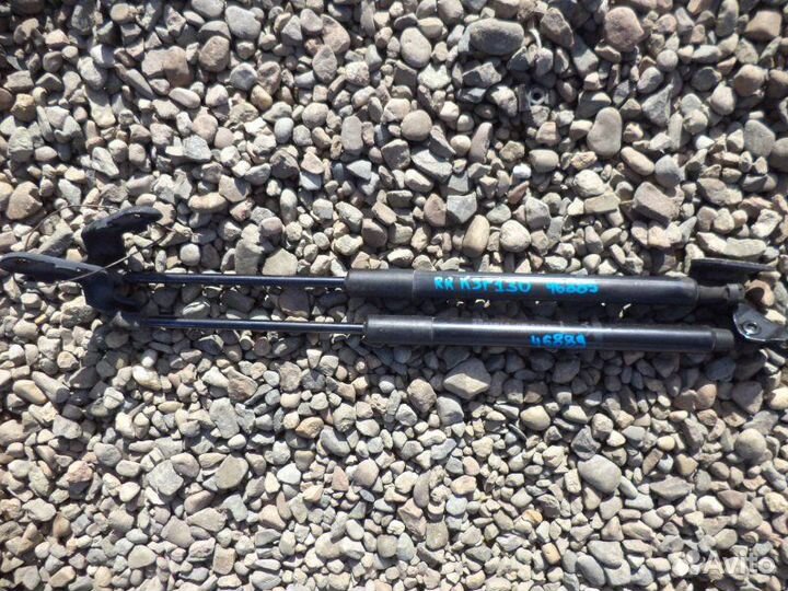 Амортизатор багажника Toyota Vitz KSP130 1KR-FE