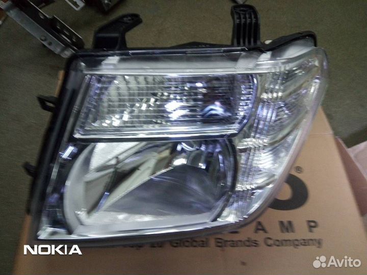Фара лев nissan navara pathfinder - 10-12