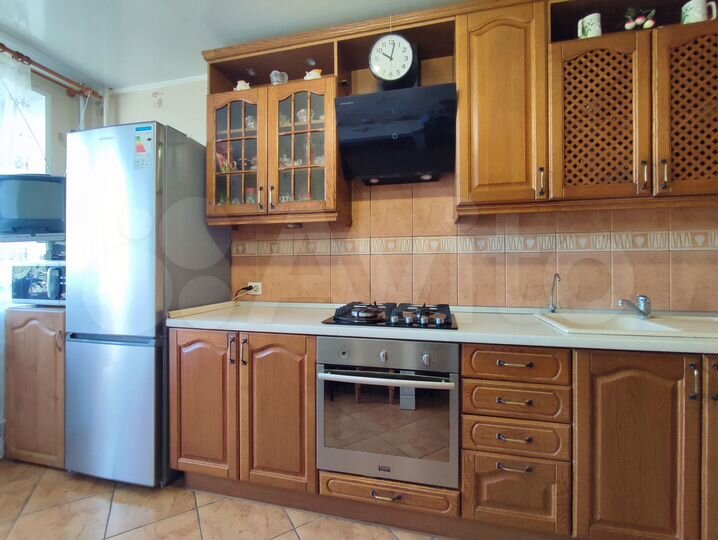 4-к. квартира, 98 м², 2/5 эт.