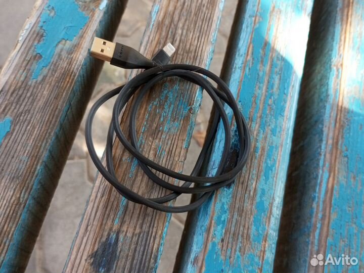 Зарядка на iPhone