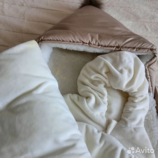 Зимний конверт в коляску на овчине