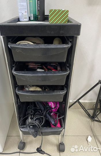 Тележка парикмахерская