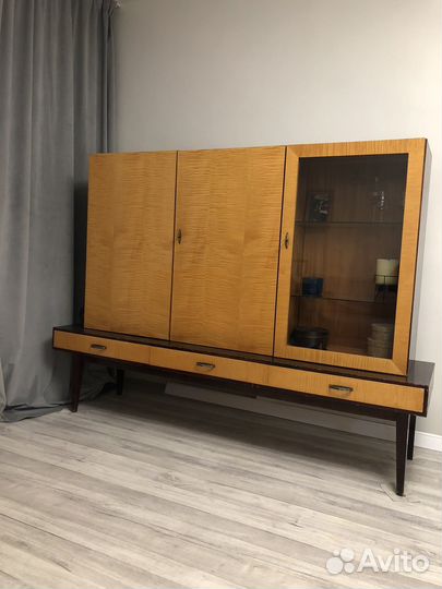 Серван -хайборд винтаж