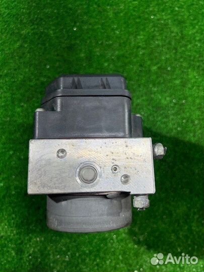 Блок ABS Toyota Corolla Axio NZE144 1NZ-FE 2009