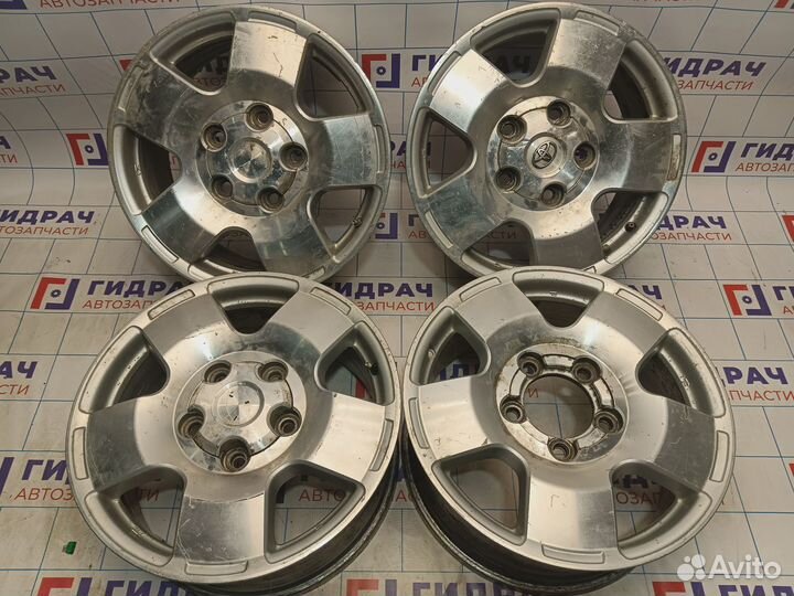 Комплект оригинальных литых дисков Toyota Tundra R