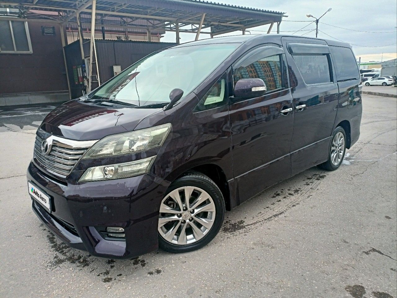 Toyota Vellfire: фото из отзыва