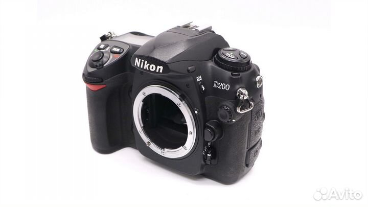 Nikon D200 body (пробег 12730 кадров)