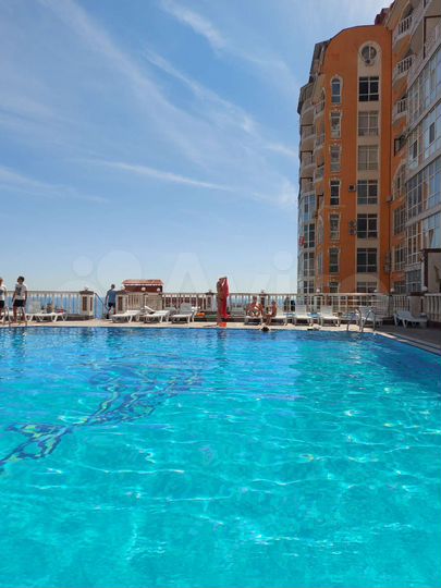 2-к. квартира, 80 м², 1/10 эт.