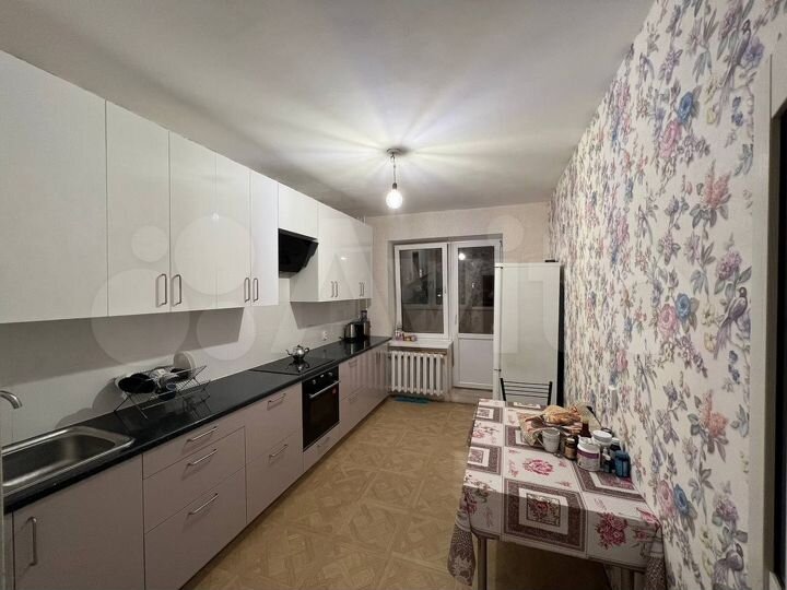 3-к. квартира, 104 м², 1/9 эт.