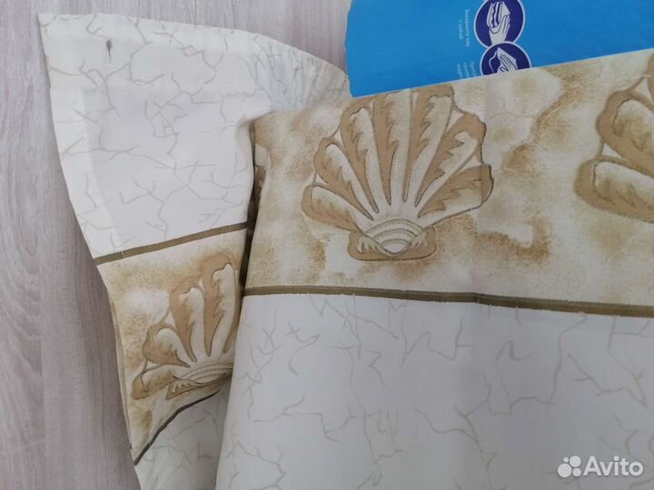 Комплект д/ванной: тумба и 2 занавески