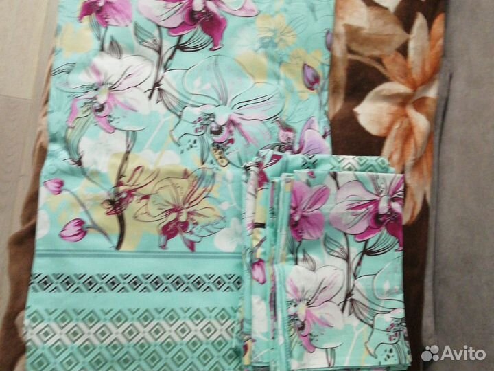 Комплект постельного белья семейный