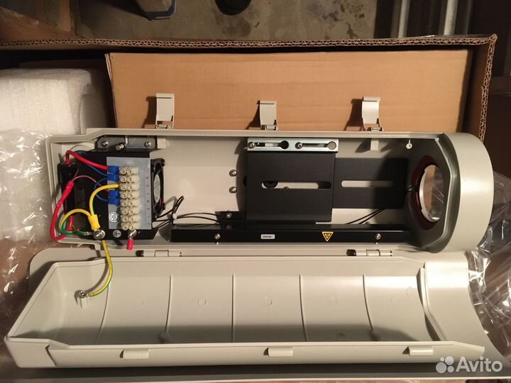 Герметичный кожух для камеры с кронштейном bosch