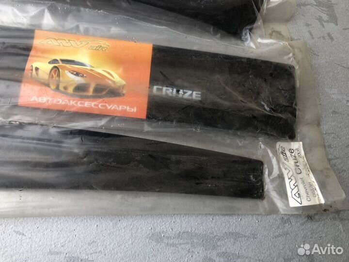 Дефлекторы на боковые стекла Шевроле Круз