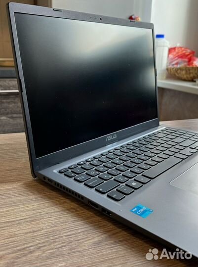 Ноутбук Asus i3-1115G4/FullHD/IPS/8/256 SSD