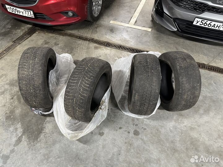 Michelin X-Ice XI3 215/55 R16