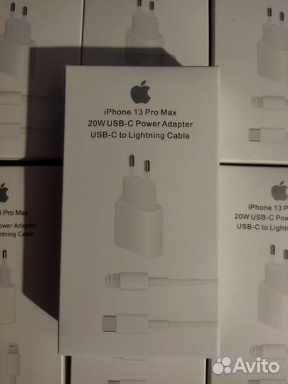 Быстрое зарядное устройство на iPhone 20W + Кабель